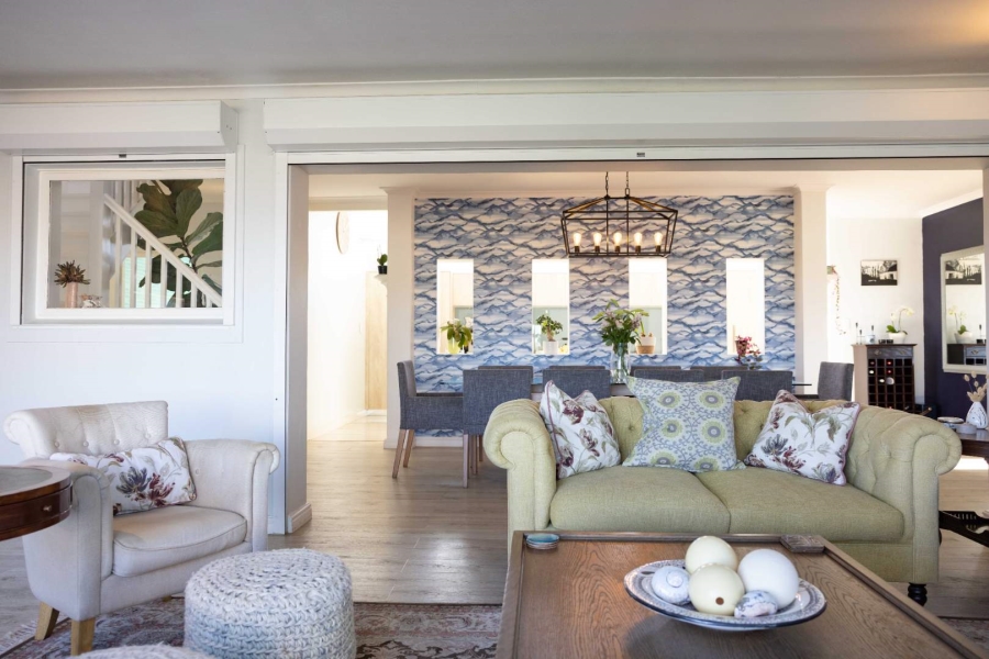 5 Bedroom Property for Sale in Crofters Valley Western Cape